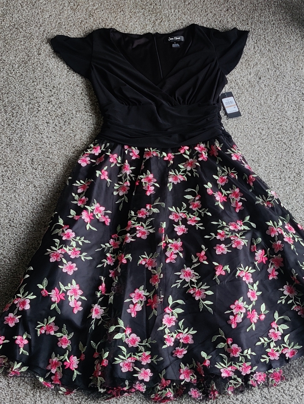 NWT Embroidered Dress By Jessica Howard - Picture 4 of 11